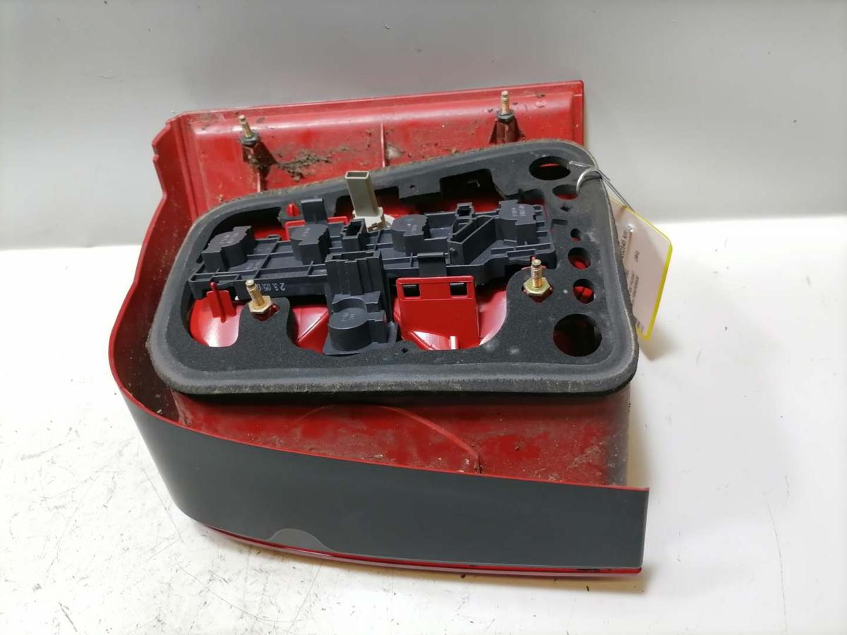 VW Passat 3BG original Rücklicht Rückleuchte Schlussleuchte links Kombi Bj.2003